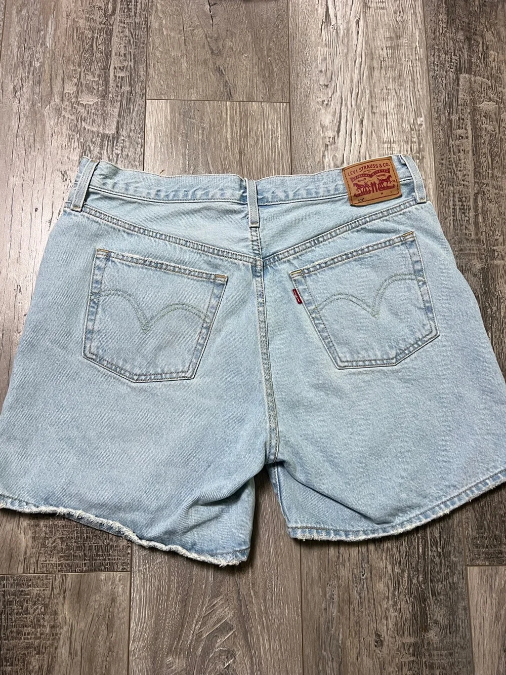 Levi's - Women’s Baggy denim Women’s short size 34